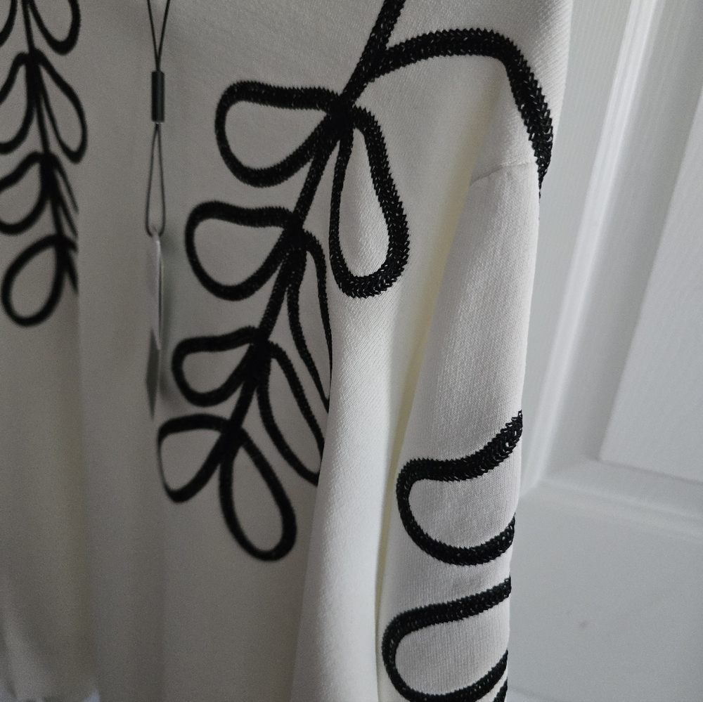 Aleeza Paris White Sweater with Black Leaf Design - Picture 6 of 6